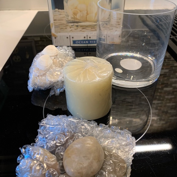 Ocean View Hurricane Candle - Picture 4 of 8